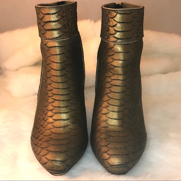Badgley Mischka Fido Bronze Heeled Ankle Booties - Picture 8 of 8